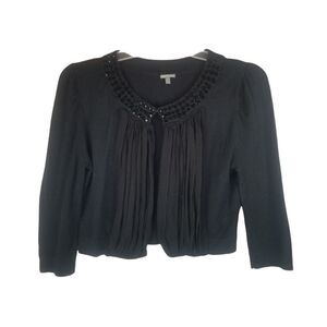 CHARLOTTE RUSSE BLACK CROPPED LITTLE JACKET WITH BEADED EMBELLISHMENTS. SIZE M